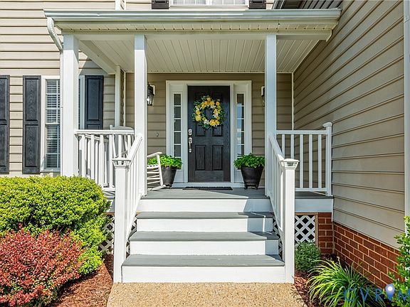 3rd image of 13619 Grove Pond Dr