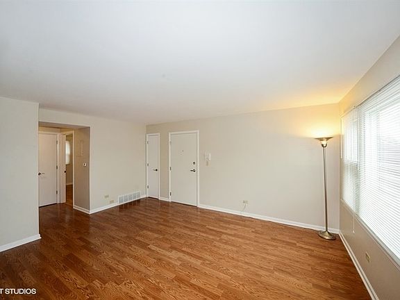 3rd image of 9432 Kelvin Ln APT 3263