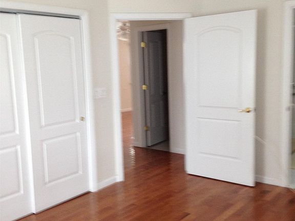 5th image of 823 E Park Ave APT 1