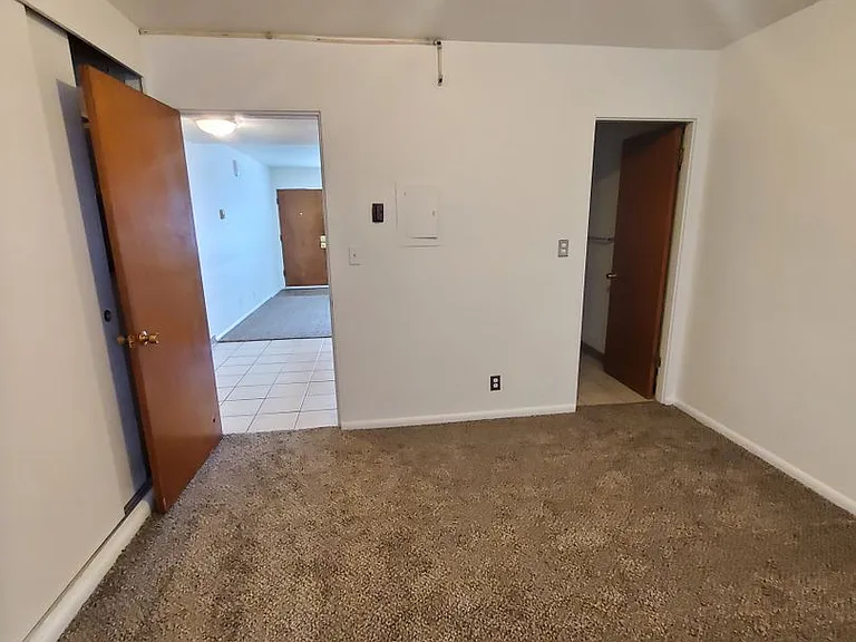 615 S Alder St #3 — Photo 5