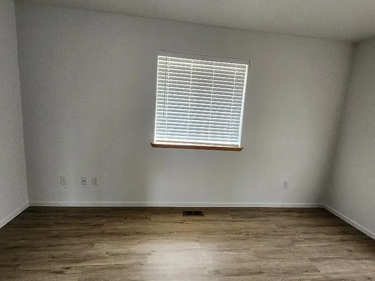 2262 Ironwood St — Photo 12