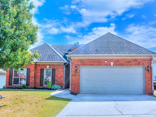 705 Forest Lakes Dr, Sterrett, AL 35147