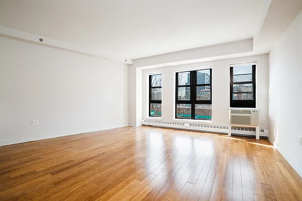 Rented by MNS | media 11