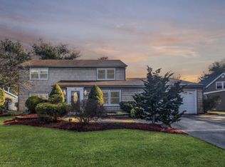 18 Norwood Ln, Aberdeen, NJ 07747