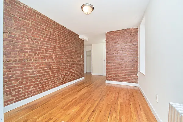 Rented by Living New York | media 9