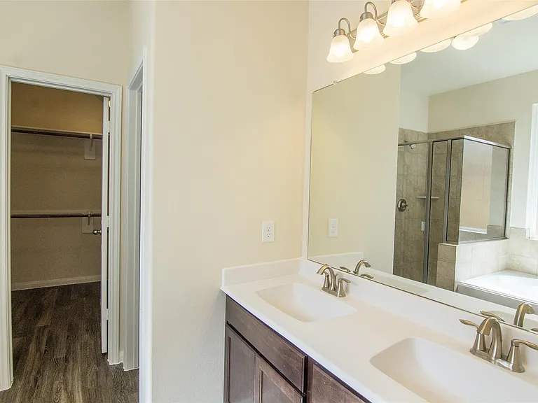 29614 Clover Shore Dr — Photo 12
