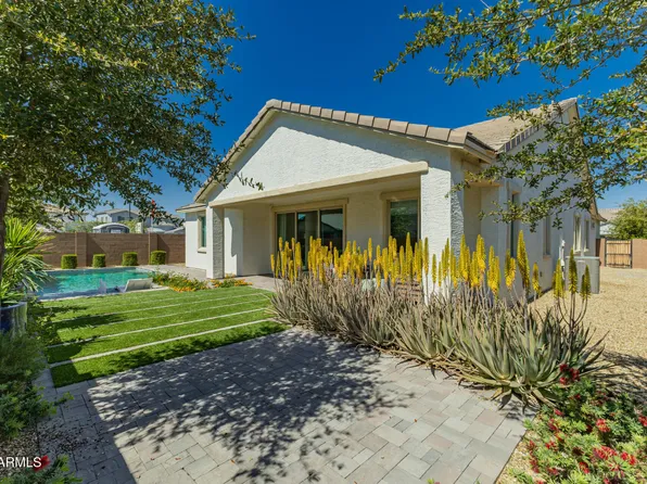 14321 W ARTEMISA Avenue, Surprise, AZ 85387
