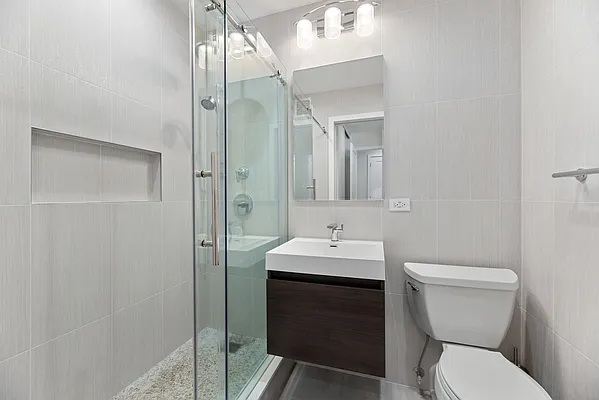 Sold by Compass | media 18