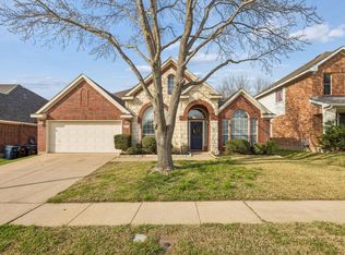 5517 Lawnsberry Dr, Fort Worth, TX 76137