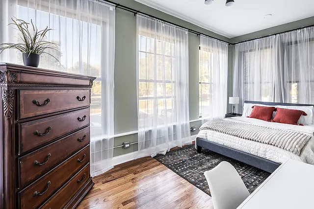 5017 S Drexel Blvd #101 — Photo 11