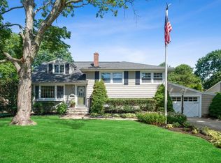40 Field Ave, Red Bank, NJ 07701