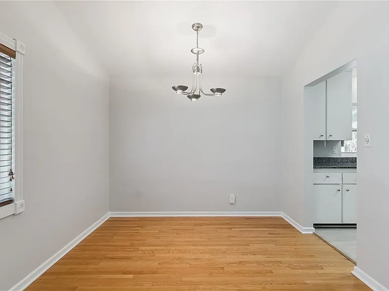 508 Dunblane Dr — Photo 6
