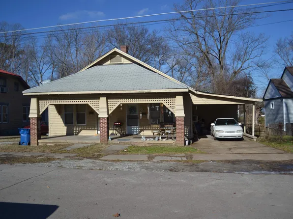 227 Hays Ave #B, Trenton, TN 38382