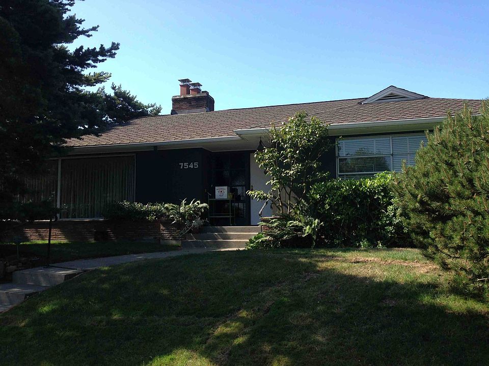 1st image of 7545 Lakemont Dr NE