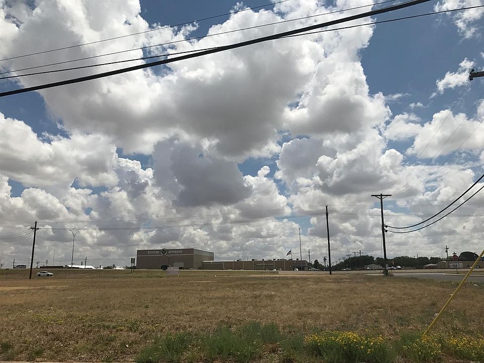 2nd image of 3702 Interstate Highway 27