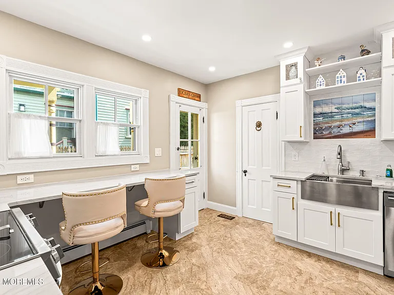75 Webb Ave #FULL HOUSE WEEKLY — Photo 19