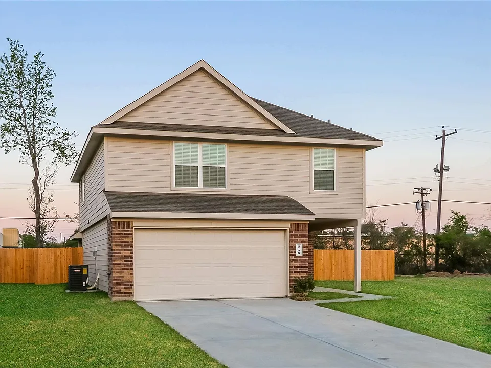 8706 Lar Ree Oaks Cir