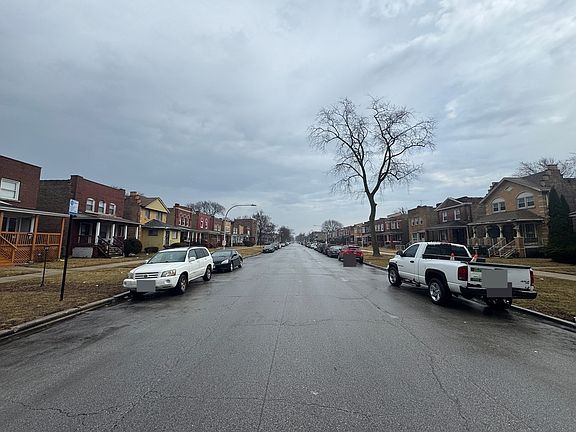 5th image of 5054 W West End Ave