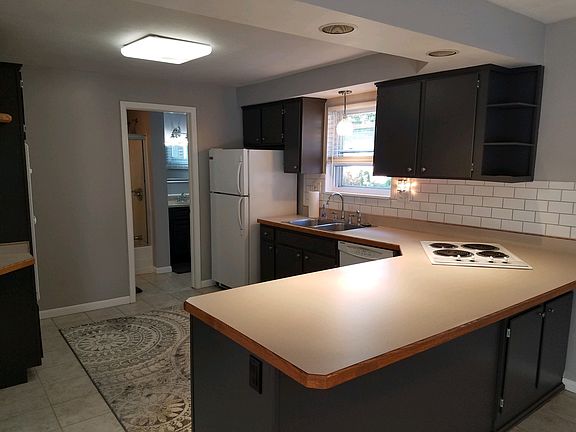 2nd image of 3964 Carrick Ave