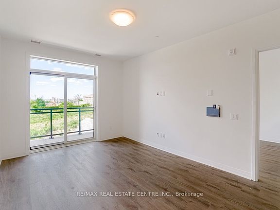 5th image of 95 Dundas St W #119