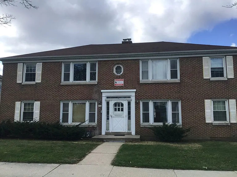 8735 W Center St — Photo 2