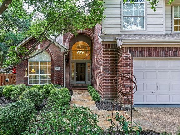 3rd image of 2818 Glen Hollow Dr