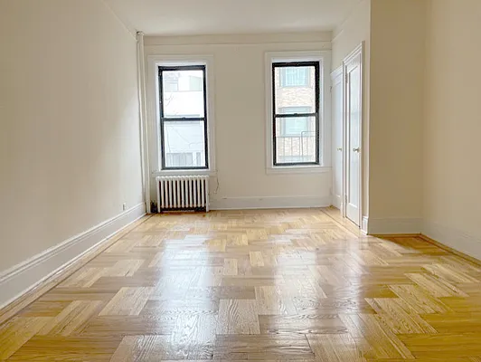 Rented by AJ Clarke | media 10