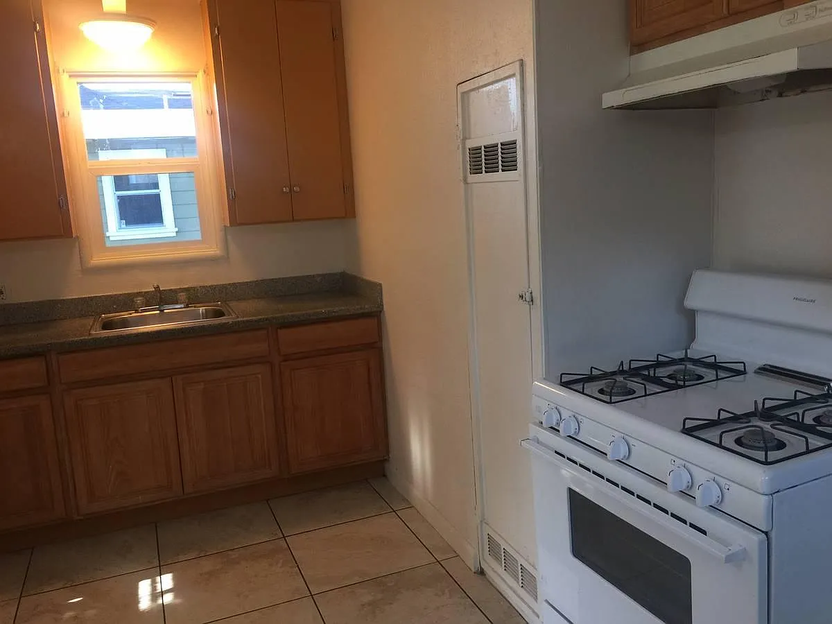 1 bed, 600 sqft, $1,895 — Photo 2