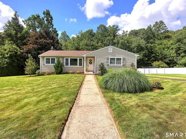 133 Algin Drive, Middlebury, CT 06762