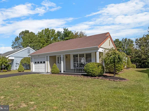 133 Buckingham Dr, Southampton, NJ 08088