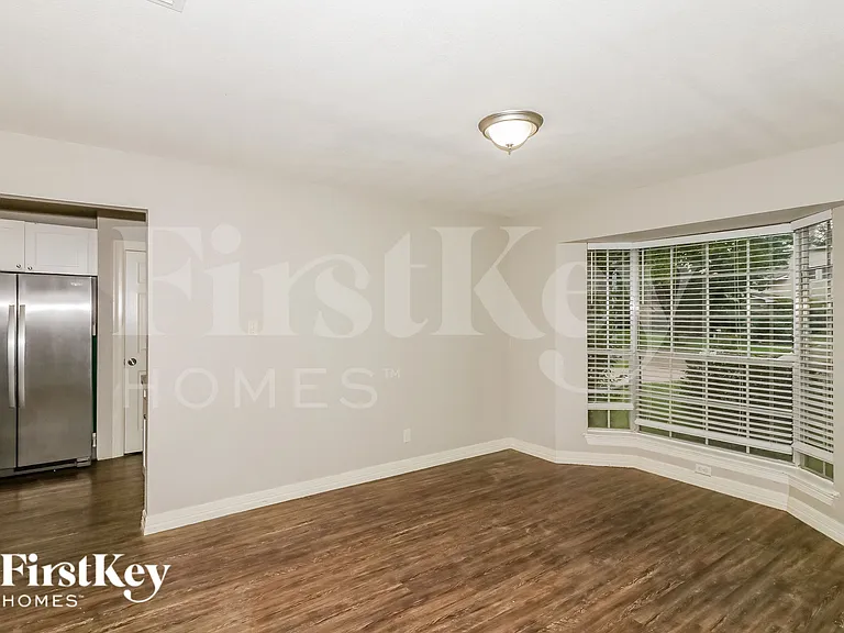15631 Cascade Point Dr — Photo 12