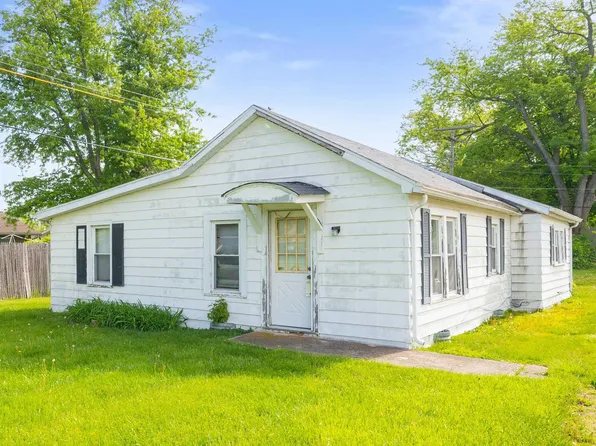 2604 N Oakwood Ave, Muncie, IN 47304
