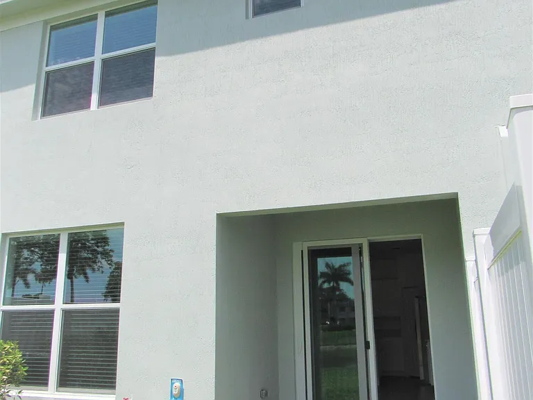 4332 Pond Lily Ln — Photo 26
