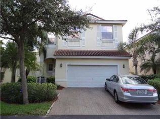 1120 Lidflower St, Hollywood, FL 33019