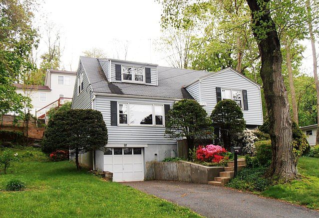 1st image of 92 Greenwood Ln