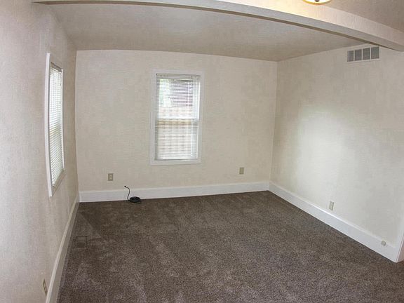 Living Room - 1