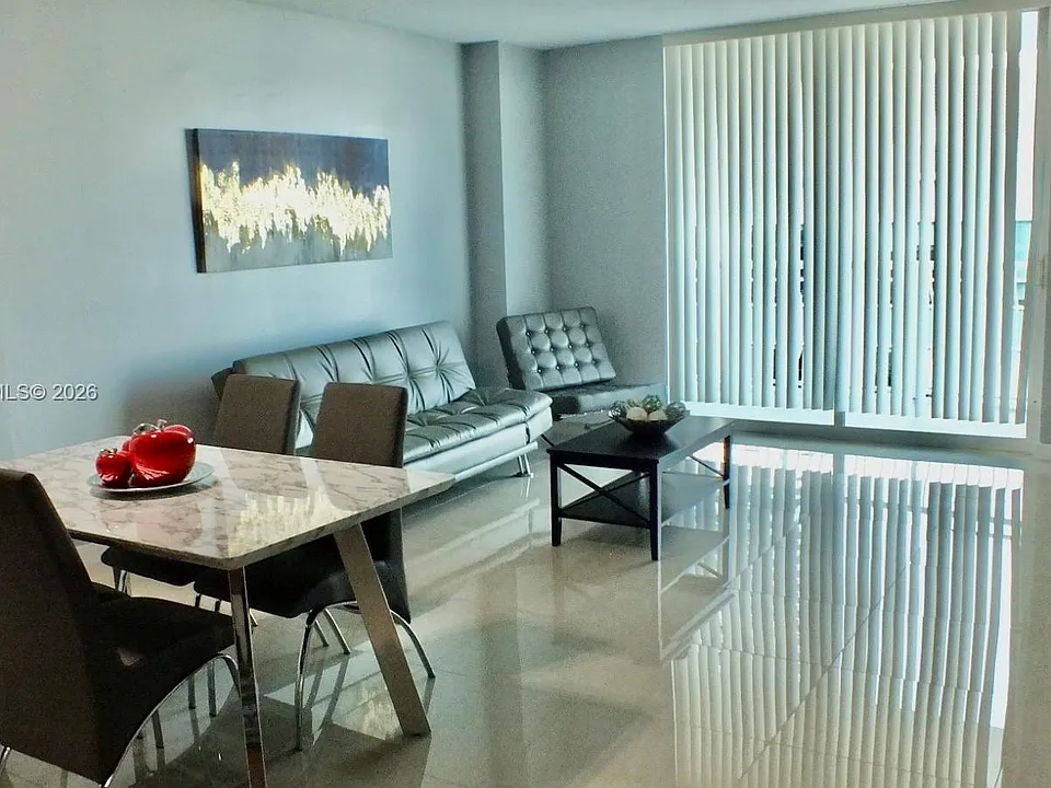 1200 Brickell Bay Dr #4306