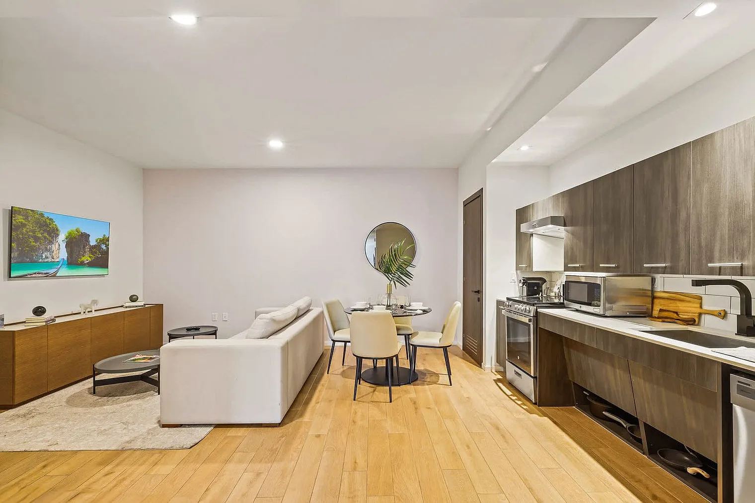1 bed, 1.0 bath, 355 sqft, $6,717 — Photo 1