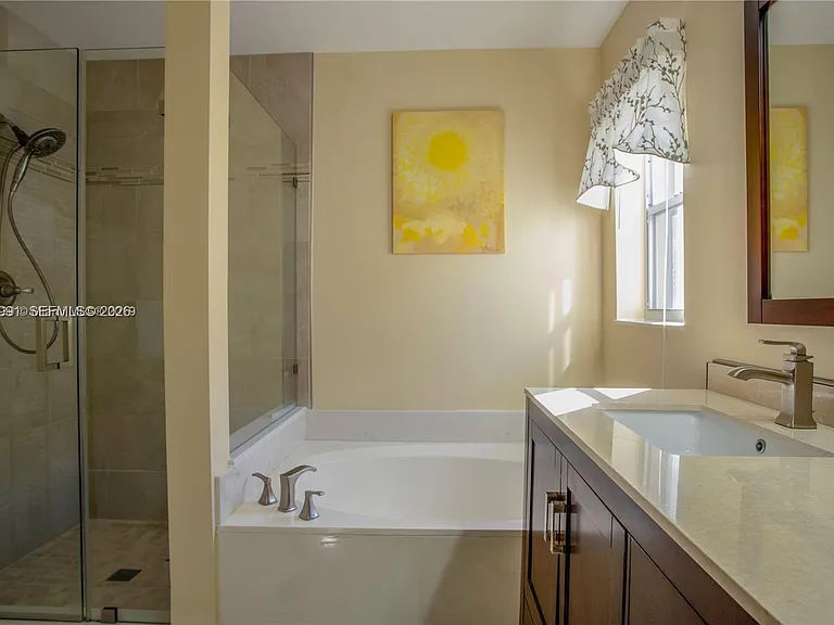 614 Stanton Ln — Photo 16