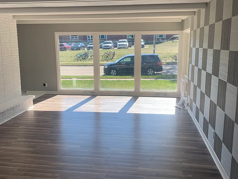 1016 South Ave — Photo 9