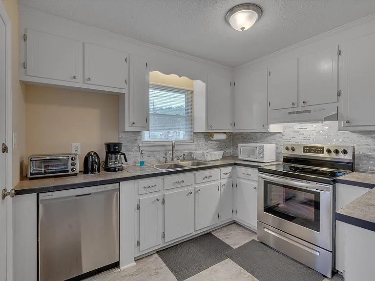 116 Parthenia Dr — Photo 20