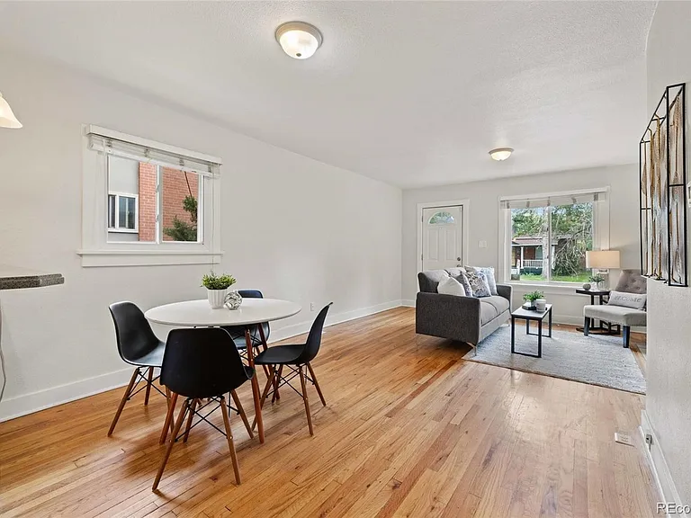 633 S Lincoln St — Photo 4