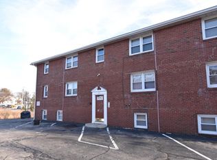 18 Essex St APT 4, Quincy, MA 02171