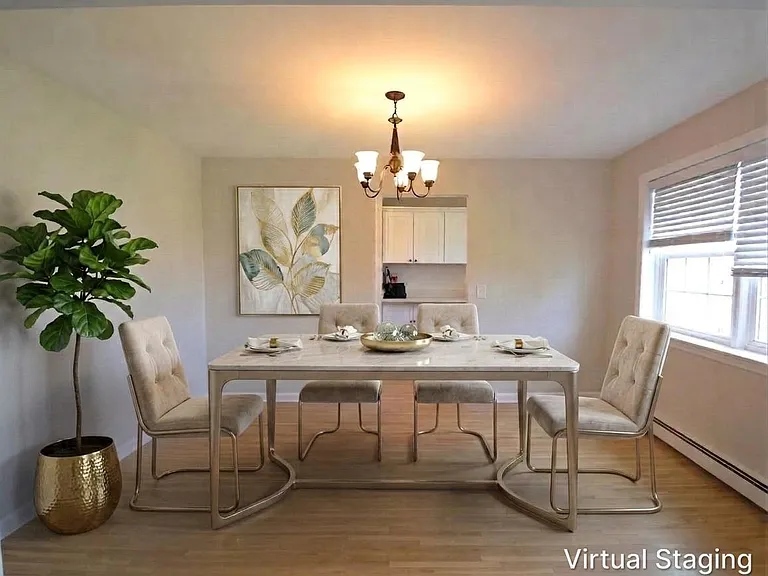 Dinning Room Staged