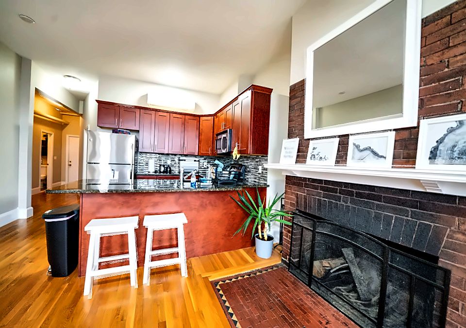 1st image of 39 Bay State Rd #4CP