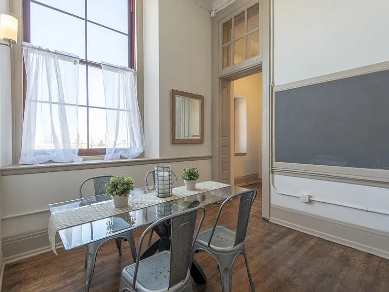 1619 Dining Room 2