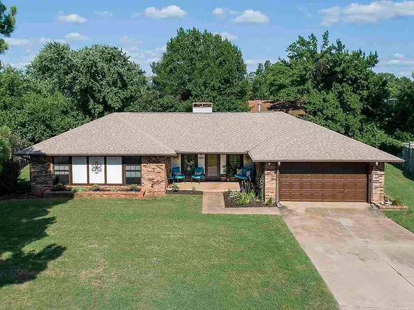 3907 W Yorkshire Dr, Stillwater, OK 74074