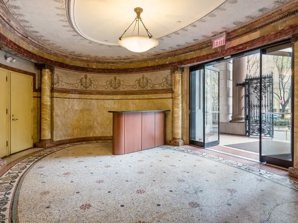 260 West Broadway image 13 of 14