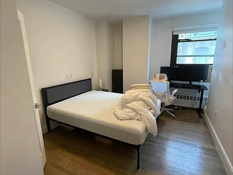 110 Greenwich St #11B — Photo 5