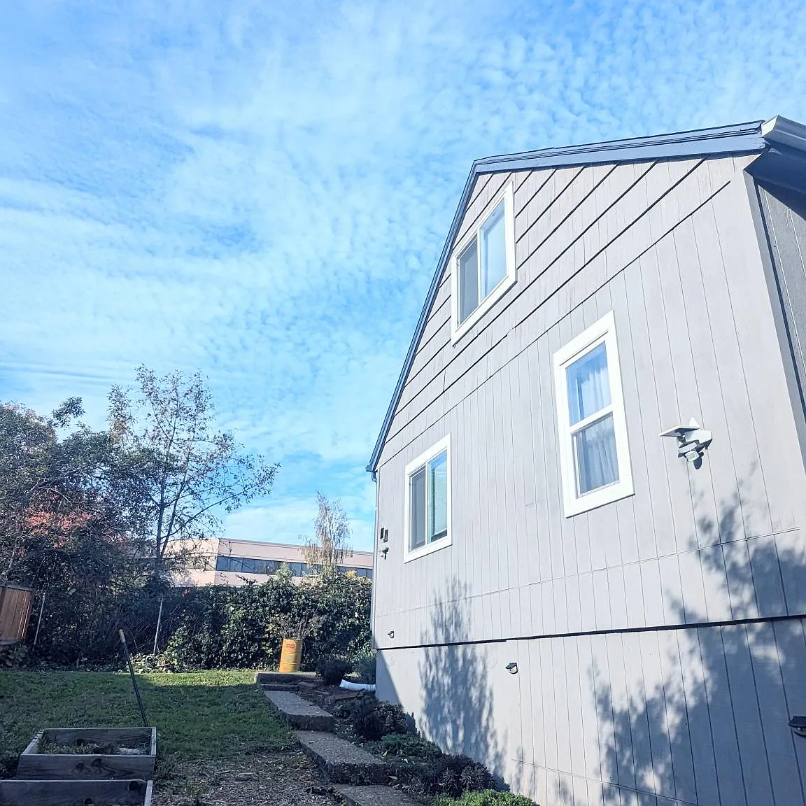 SW Evelyn St, Portland — Photo 3